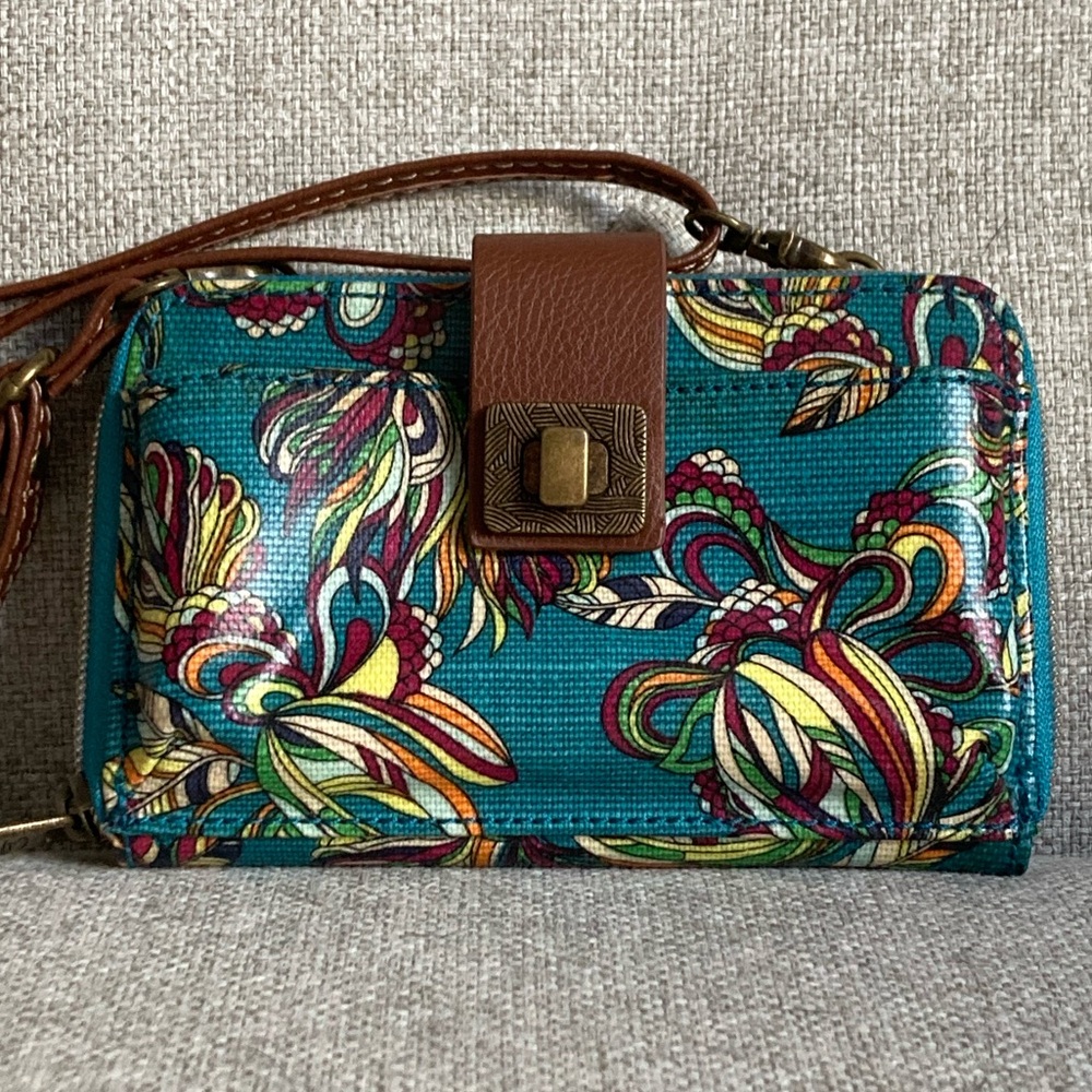 Blue Sakroots purse/ phone wallet